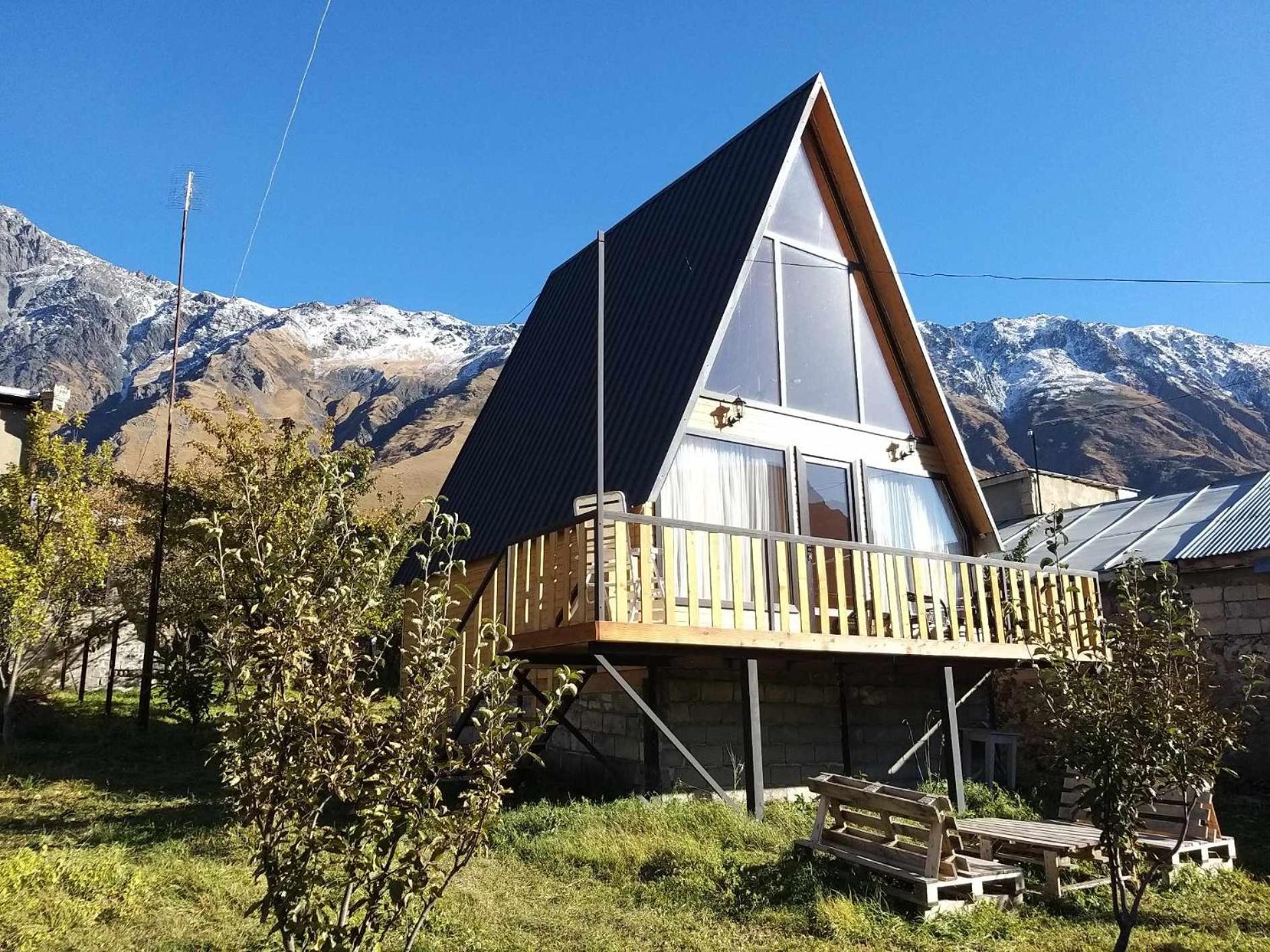 Emotion Kazbegi Apartamento Exterior foto