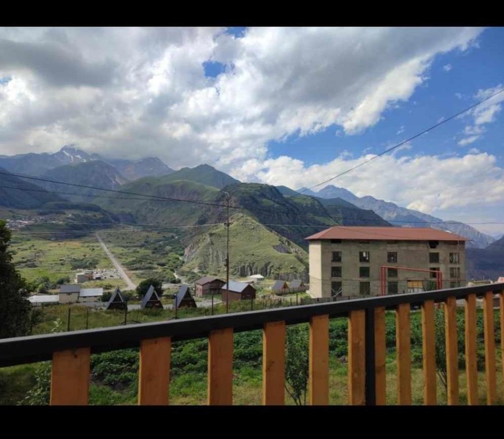 Emotion Kazbegi Apartamento Exterior foto
