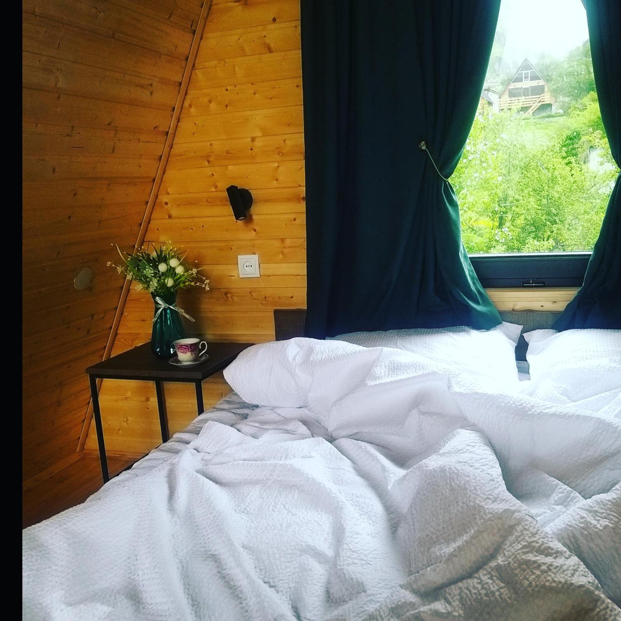 Emotion Kazbegi Apartamento Quarto foto